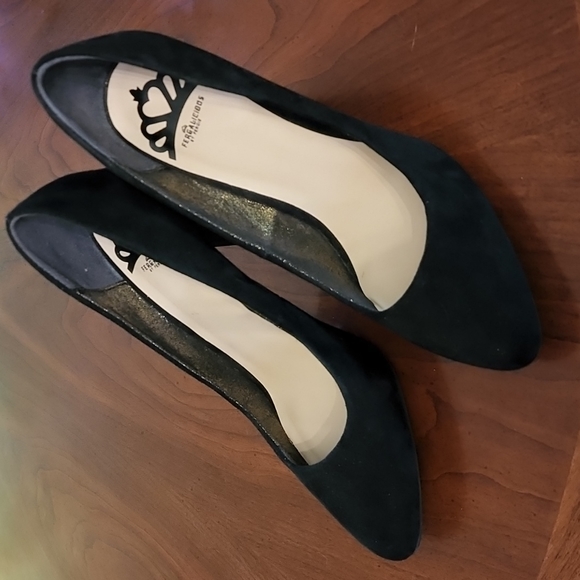 FERGALICIOUS velvet heels - Picture 6 of 8
